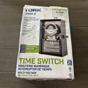 TORK 1109A-0 Timer elettrodomestico illuminazione meccanica 40 Ampere interno/esterno 24 ore - Foto 1 di 7