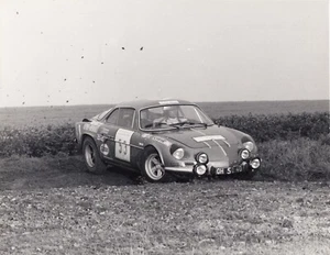 FOTO DE PRENSA PERÍODO ORIGINAL ALPINE RENAULT A110 RAC RALLY GRAN BRETAÑA 1970 - Imagen 1 de 2