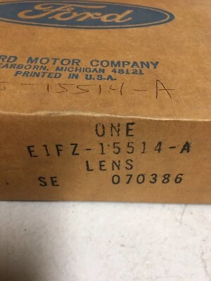 NOS E1FZ15514A 1981 1982 1983 1984 1985 FORD ESCORT LENTE DE LUZ DE RESPALDO Foto 1 de 4