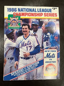 1986 New York Mets NLCS Score Book Nice Condition! Unscored Mookie Wilson AUTO - Picture 1 of 3