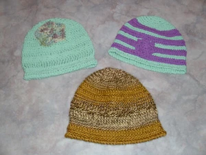 Kinder Strickmützen / Wintermützen 3 Stück Neu - Bild 1 von 5