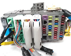 38200-SXS-A001 Honda 2007 2008 2009 CRV caja de fusibles interior cabina relé OEM D68 - Imagen 1 de 12
