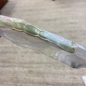 Manijas de gabinete de cajón francés dorado y verde espuma marina de colección Ajax 4""L 3"" Ctr uno - Imagen 1 de 6