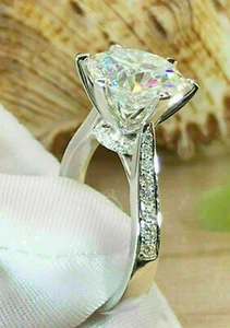Anillo de compromiso solitario moissanita redondo D/VVS1 de 3,50 quilates oro blanco liso de 14 K - Imagen 1 de 6
