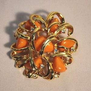 Vintage Joan Rivers Caged Faux Coral Nuggets & Rhinestone Brooch Pin - Picture 1 of 6