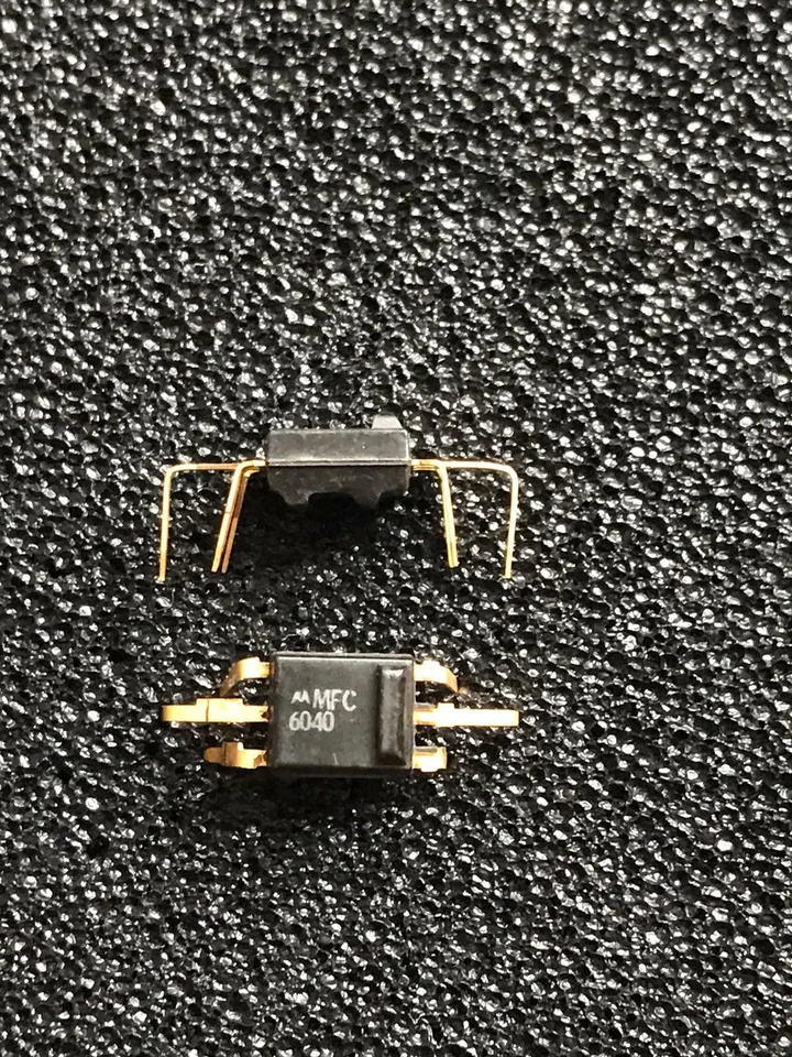 1 Stück/pc- MFC6040 MOTOROLA Electronic Attenuator 20V 1W - QIP-6Pin (case 643A) - Image 1 of 1