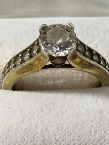 Cubic Zirconia Gold Tone Engagement Ring - Bild 1 von 16