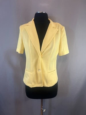 Jaqueta Blazer Vintage Alex Garay Trevira Amarela Manga Curta Feminina Anos 12 Anos 60 Anos 70 - Imagem 1 de 4