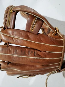 Louisville Slugger FRED LYNN Baseball Softball Glove LSG28 GOOD SHAPE. - Picture 1 of 6