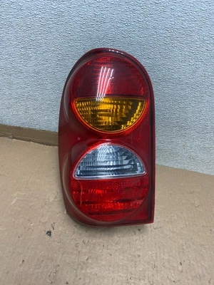 Jeep Liberty 2002 2003 2004 conductor izquierdo luz trasera lateral izquierda U8587 DW Foto 1 de 4