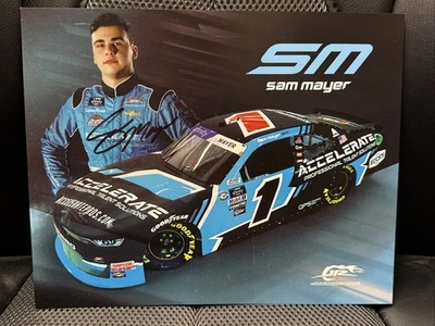 Tarjeta de héroe autografiada Sam Mayer #1 Accelerate NASCAR serie Xfinity 2023 Foto 1 de 3