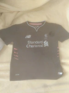 Official Liverpool FC Kids Away 2016/17 Football Shirt Black NB 4-5 years - Picture 1 of 5