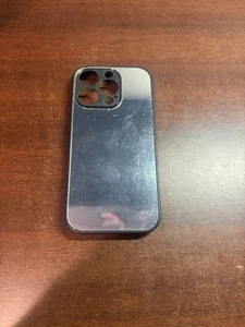 iPhone 16 Pro Case - Photo 1 sur 2