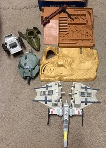 Vintage Kenner Star Wars Droid Factory Playset Base w/ micro x wing snowspeeder - Picture 1 of 16
