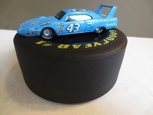 Richard Petty 1:64 Car & Goodyear Tire NASCAR Diecast Plymouth 43 Mopar 1991 NEW - Picture 1 of 5