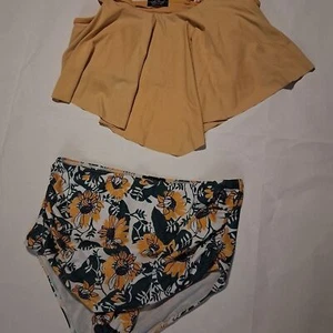 Yellow Floral Swmsuit Set By Edel Qual Size Large - Picture 1 of 11