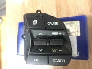 Hyundai Sonata 2017- 2019 Steering Wheel Cruise Control Switch 96700C1710 - Bild 1 von 4