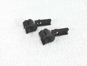 LGB (64193)  PAIR OF KNUCKLE COUPLERS