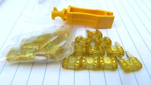 20 ATM,MINI FUSES,20 AMP,MADE IN USA BY BUSS OR LITTLE FUSE+1 BUSS FUSE PULLER.* - Bild 1 von 1