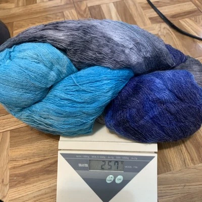 Hank de hilo de mezcla de lana (#1645) Foto 1 de 4