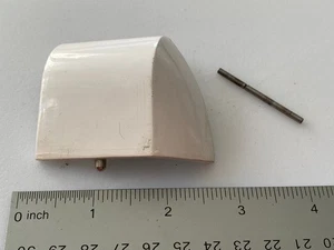 Vintage Nelco Amica Nähmaschinenteil (2500) - Spulentür - Bild 1 von 2