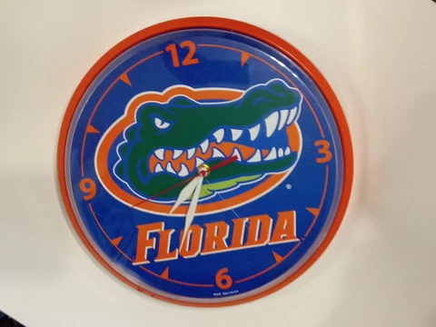 WinCraft Florida Gators Wall Clock! MADE IN USA! minor stress crack on front Cover