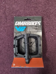 (999) DMR V6 Pedals 9/16'' Plastic Platform - Black - Picture 1 of 1