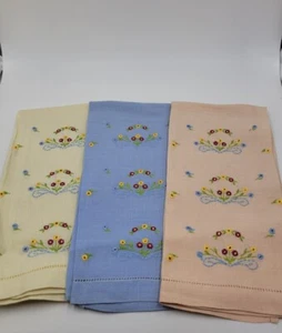 3 Linen Linen-Blend Embroidered Napkins Hand Towels With Flowers Eyelet Border - Picture 1 of 5