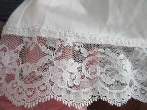 vtg UB IVORY MEGA LACE NYLON middi 29" half slip sz SMALL - Picture 1 of 5