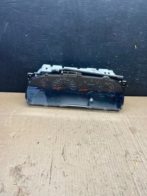 2000 2001 2002 Ford Expedition Speedometer Instrument Gauge Cluster Oem P3362 DG - Image 1 of 4