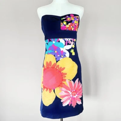 Vestido feminino Trina Turk azul marinho floral sem alças 4 anos 2K flor hippie divertido ousado - Imagem 1 de 4