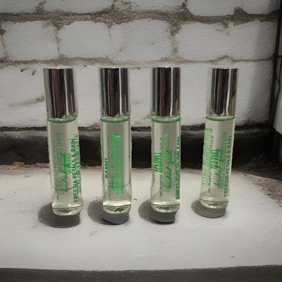 Wholesale Lot 4-Old Navy Kindred Goods Freesia Petals & Rain Rollerball .27 oz.¥ - Image 1 of 4