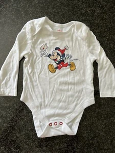 Weihnachts Body weiß langarm Babykleidung unisex Disney Micky Maus 80 - Bild 1 von 3