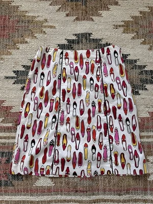 👠 Sutton Studio Shoe Print Mini Skirt Description 🛍️ Size 8 - Image 1 of 4