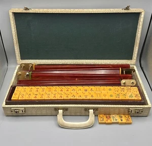 1940's Royal Brand Mahjong with Case, Dealer Chip, Uniform Color Racks - Glossy - Picture 1 of 13