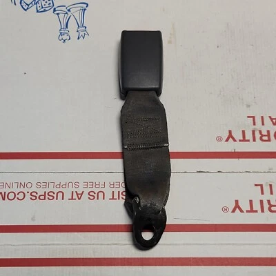 Оригинальный задний ремень безопасности гнездовой со стороны водителя для Pontiac Grand AM 03 04 05 2003-2005 годов выпуска - Изображение 1 из 4