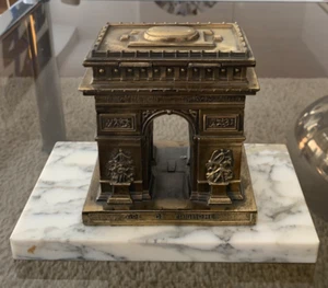 GRAND PRESSE-PAPIER ARC DE TRIOMPHE PARIS EPOQUE 1950 PATINE BRONZE - Foto 1 di 13
