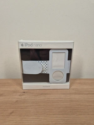 Genuine Apple iPod Nano Armband White MB769G/A *FREE P&P* - Image 1 of 3