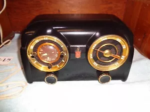 1951 Crosley 11-121U Deluxe Owl Eyes Bakelite Tube Radio PLAYS - Picture 1 of 21