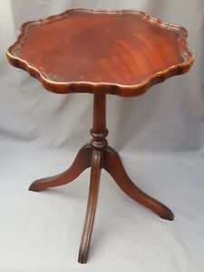 Antique Shaw of London Mahogany Pie Crust Side Table