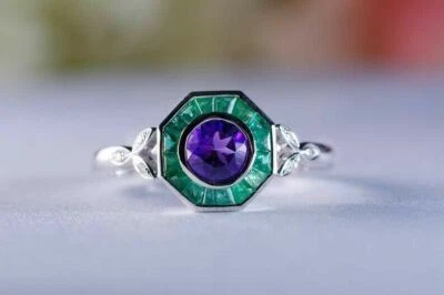 Anillo de compromiso estilo Art Deco vintage de diamantes esmeralda y amatista en plata 925 Foto 1 de 4