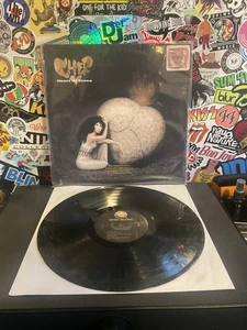 CHER Heart Of Stone VG+ VINYL W/HYPE STICKER  - Picture 1 of 2