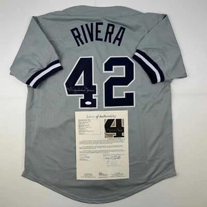 Autographed/Signed Mariano Rivera New York Grey Baseball Jersey JSA COA/LOA - Picture 1 of 6