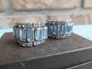 VINTAGE HANDGEFERTIGTE SILBERFARBENE BLAUE EDELSTEINE CLUSTER CLIP-ON-OHRRINGE - Bild 1 von 20