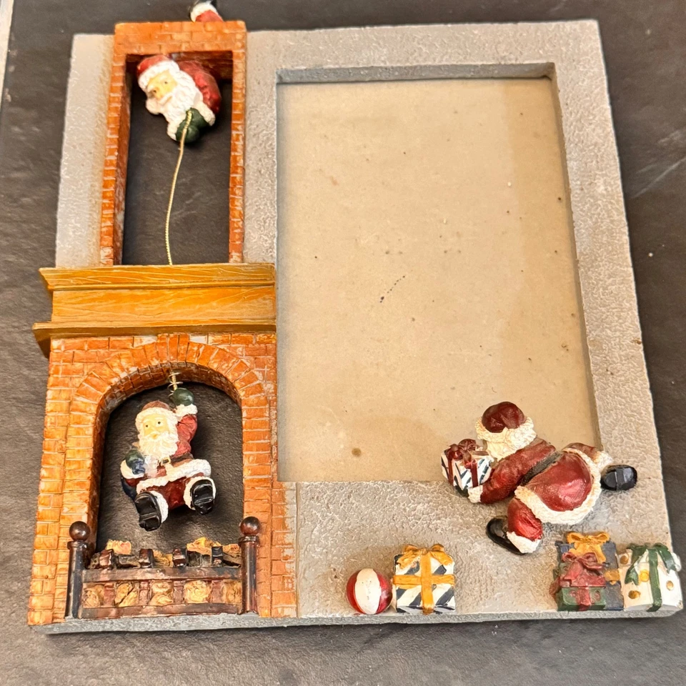 De colección 3D Navidad Chimenea Bordes Marco de Fotos Papá Noel Regalos Chimenea Decoración Foto 1 de 4