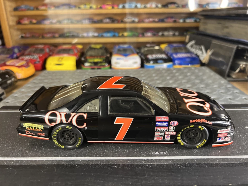 Coche diecast de colección 1991 Revell NASCAR Ford Thunderbird QVC #7 Geoffrey Bodine 1/24 Foto 1 de 4