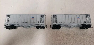 HO SCALE WALTHERS UNION PACIFIC COVERED HOPPER LOT OF (2)🔥🔥🔥🔥🔥🔥 - Picture 1 of 4