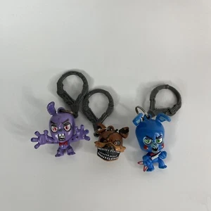 Lot Of 3 2016 Five 5 Nights at Freddy's Keychain Backpack FNAF By Scott Cawthon - Picture 1 of 4