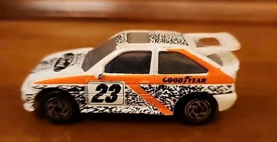 Vintage Matchbox Ford Escort  RS Cosworth Diecast Car White Rare Original 1993 - Image 1 of 4