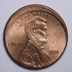 2001 Lincoln Memorial Cent Penny OFF CENTER ERROR RARE B023 - Picture 1 of 2